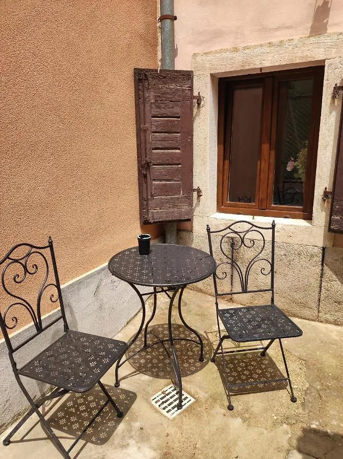 Pulabella Apartment